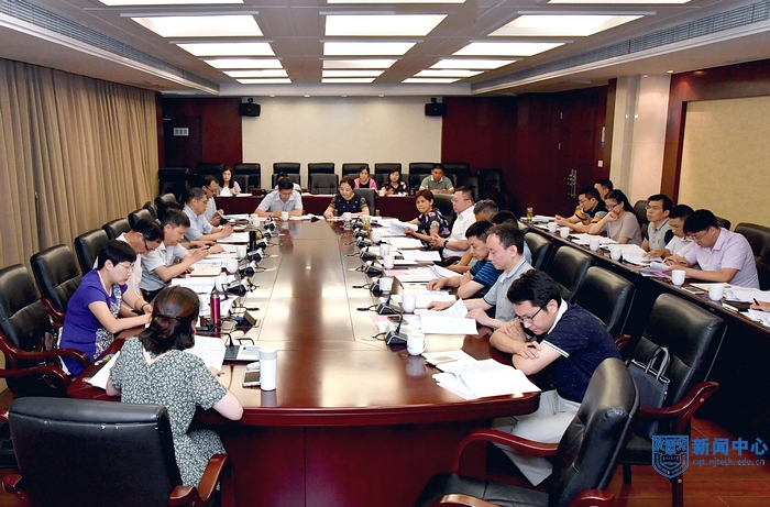 nEO_IMG_QCD_5392.jpg nEO_IMG_QCD_5392.jpg