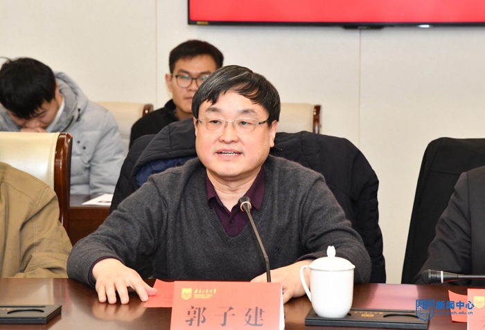 XCB_728712.jpg XCB_728712.jpg