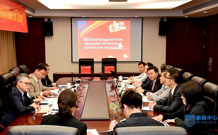 nEO_IMG_QCD_8289.jpg nEO_IMG_QCD_8289.jpg