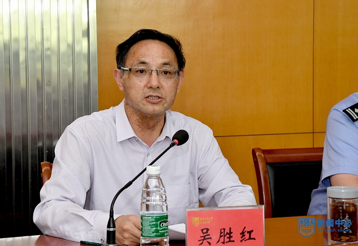 nEO_IMG_QCD_8449.jpg nEO_IMG_QCD_8449.jpg