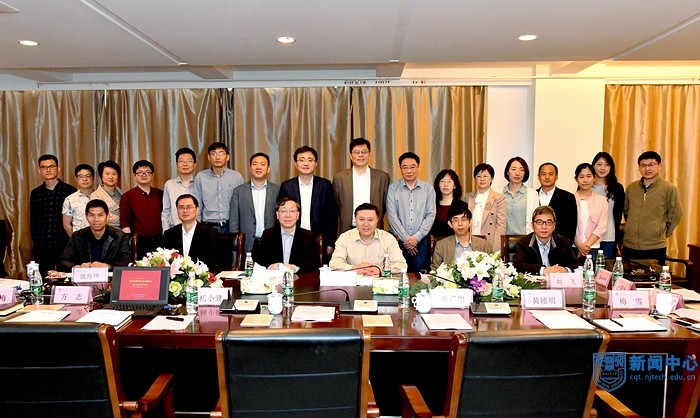 nEO_IMG_QCD_5089.jpg nEO_IMG_QCD_5089.jpg